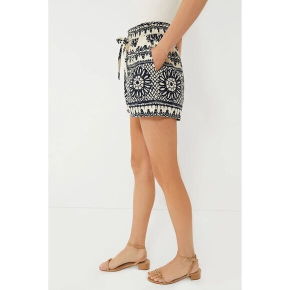 Tuckernuck Love the Label Dagmar Ivory and Navy Printed Ramona Shorts Size XS - Picture 2 of 7